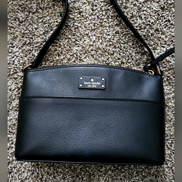 kate spade Handbags - Like New ♠️Kate Spade♠️ black crossbody